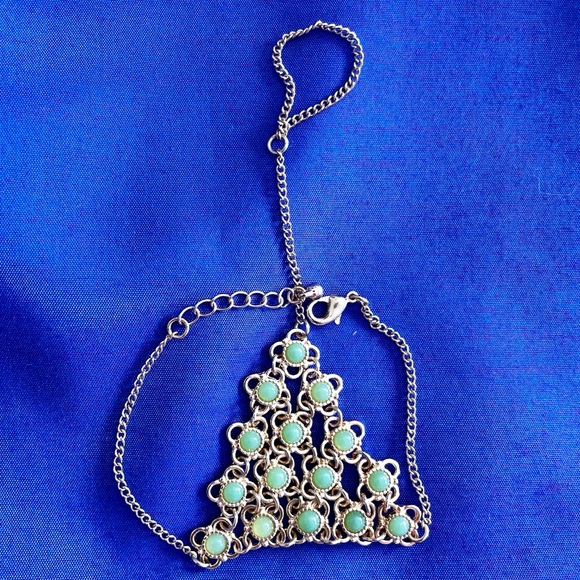 Beaded Hand Chain - Picture 5 of 6